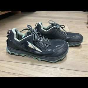 Altra Lone Peak 4.5 women’s size 8.5